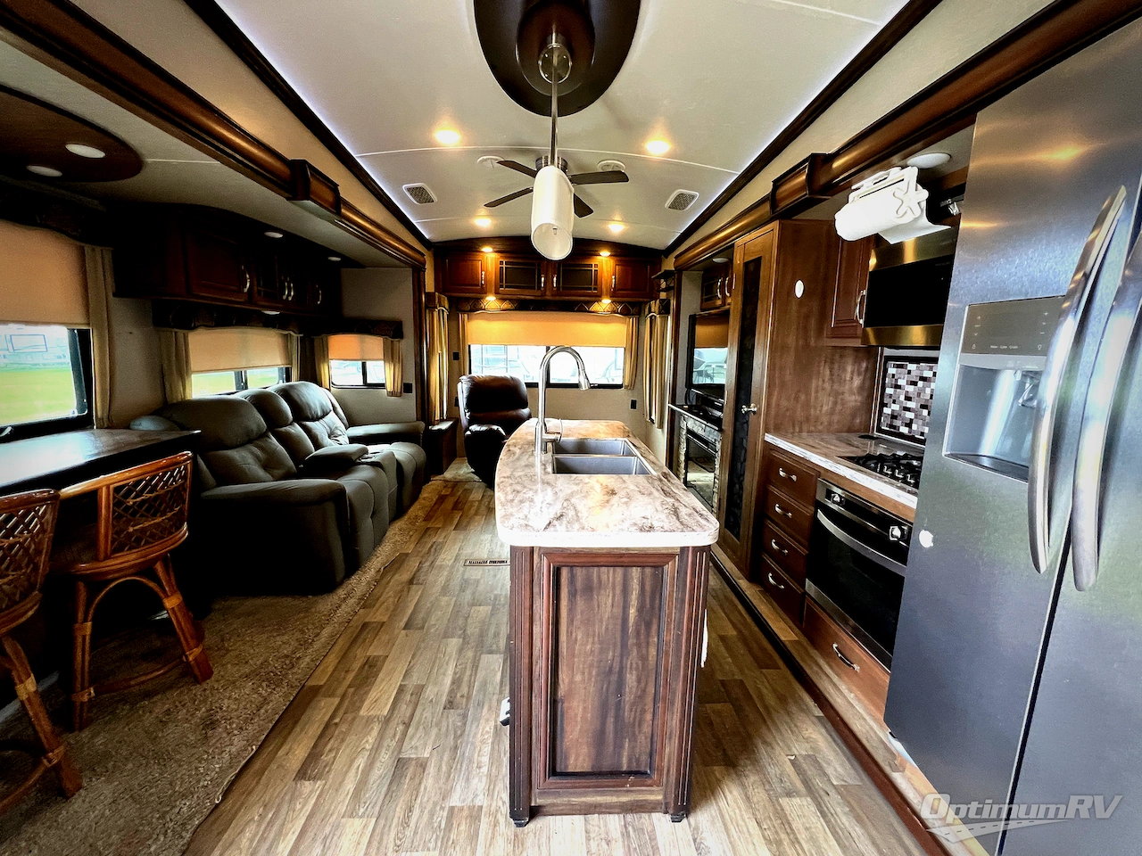 2017 Keystone Montana 3720RL Photo 23