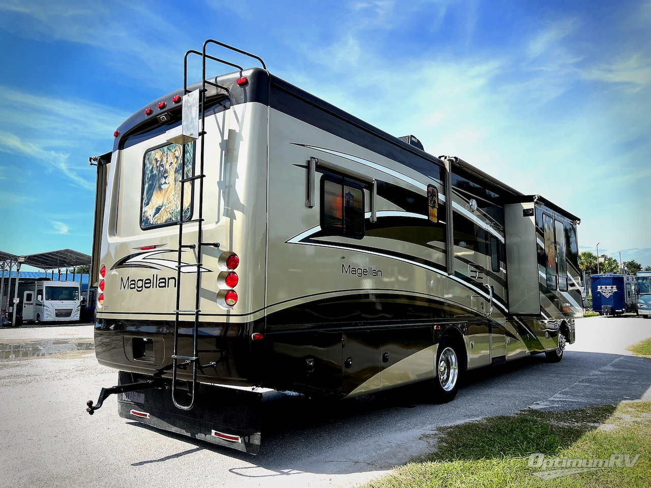 2009 Four Winds Magellan 36R Photo 3