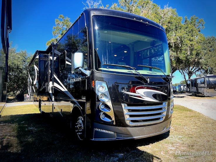 2020 Thor Challenger 37DS RV Photo 1