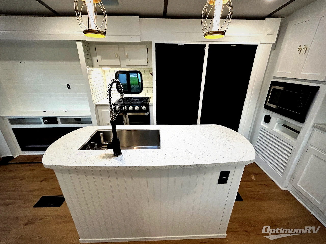 2020 Keystone Outback 328RL Photo 6