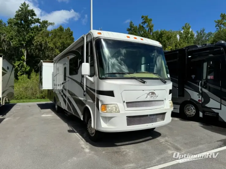 2009 Thor Daybreak 3370 RV Photo 1