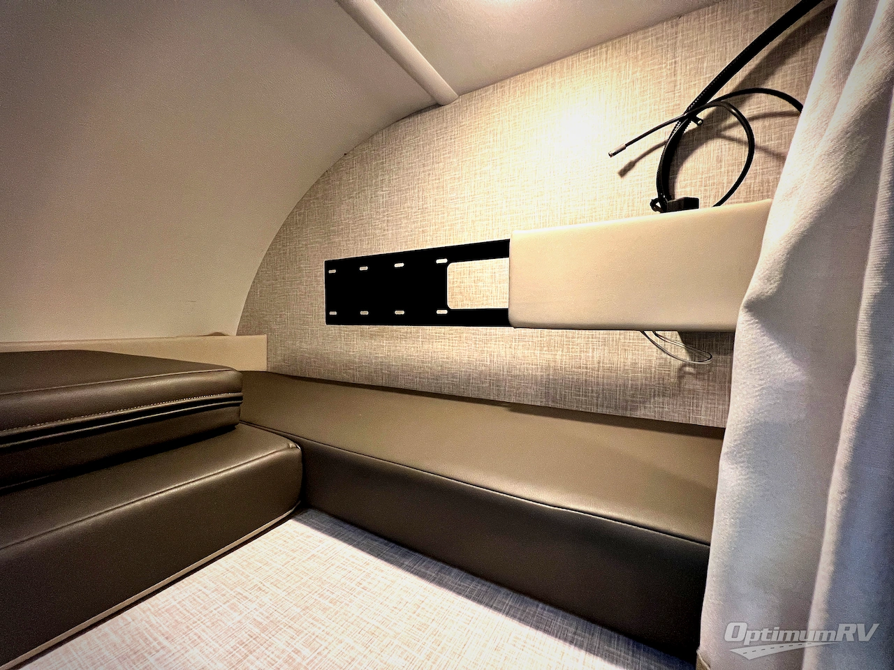 2024 Thor Four Winds 22E Photo 5