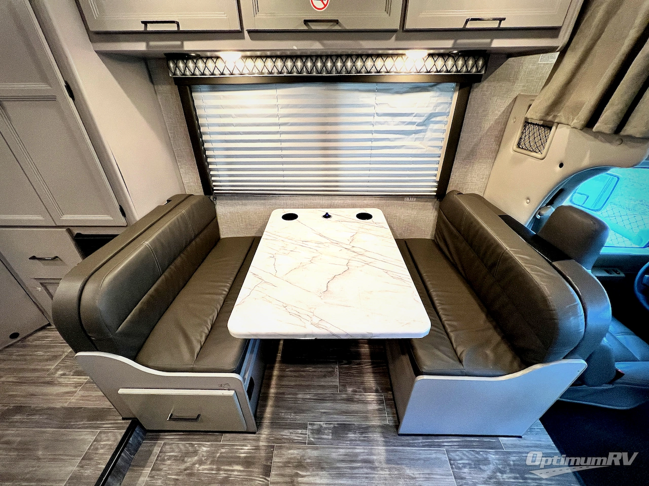 2024 Thor Four Winds 22E Photo 9