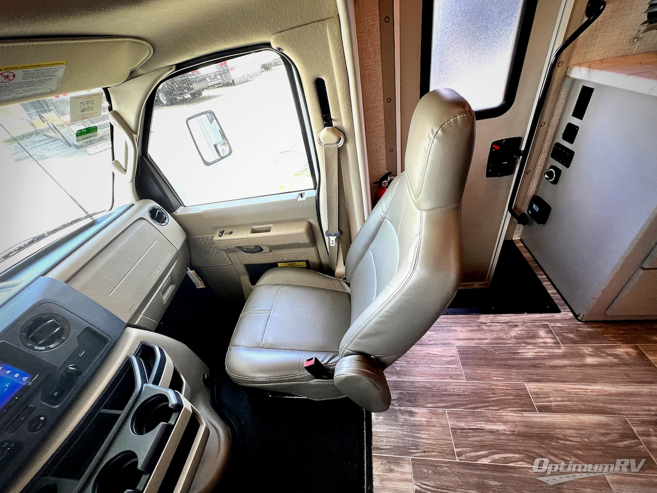 2024 Thor Four Winds 22E Photo 9