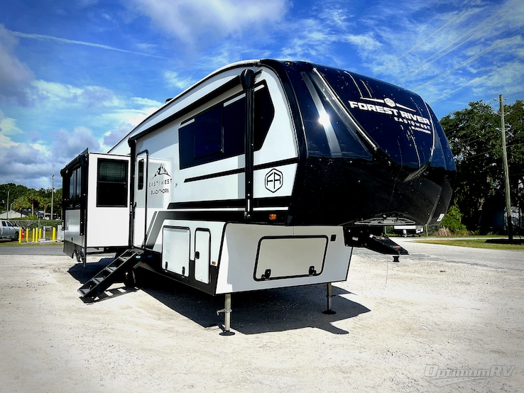 2025 East To West Blackthorn 3100RL RV Photo 1