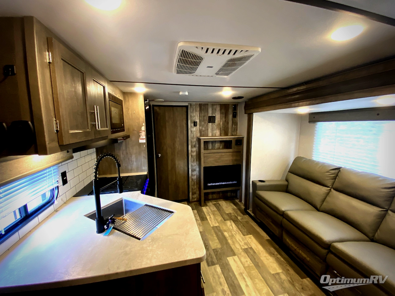 2022 Forest River XLR Micro Boost 27LRLE Photo 5