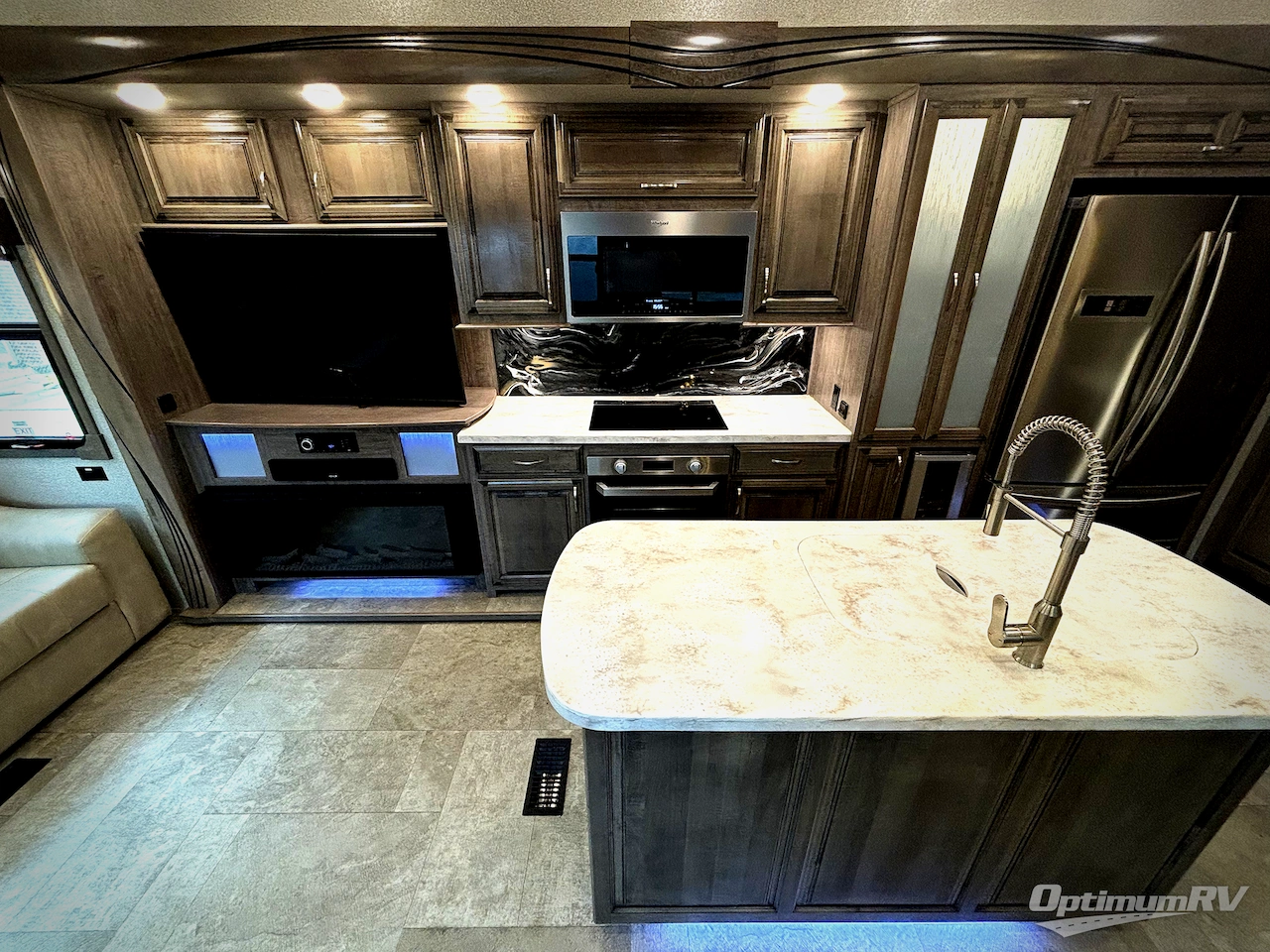 2020 Forest River Cedar Creek Champagne Edition 38EL Photo 8