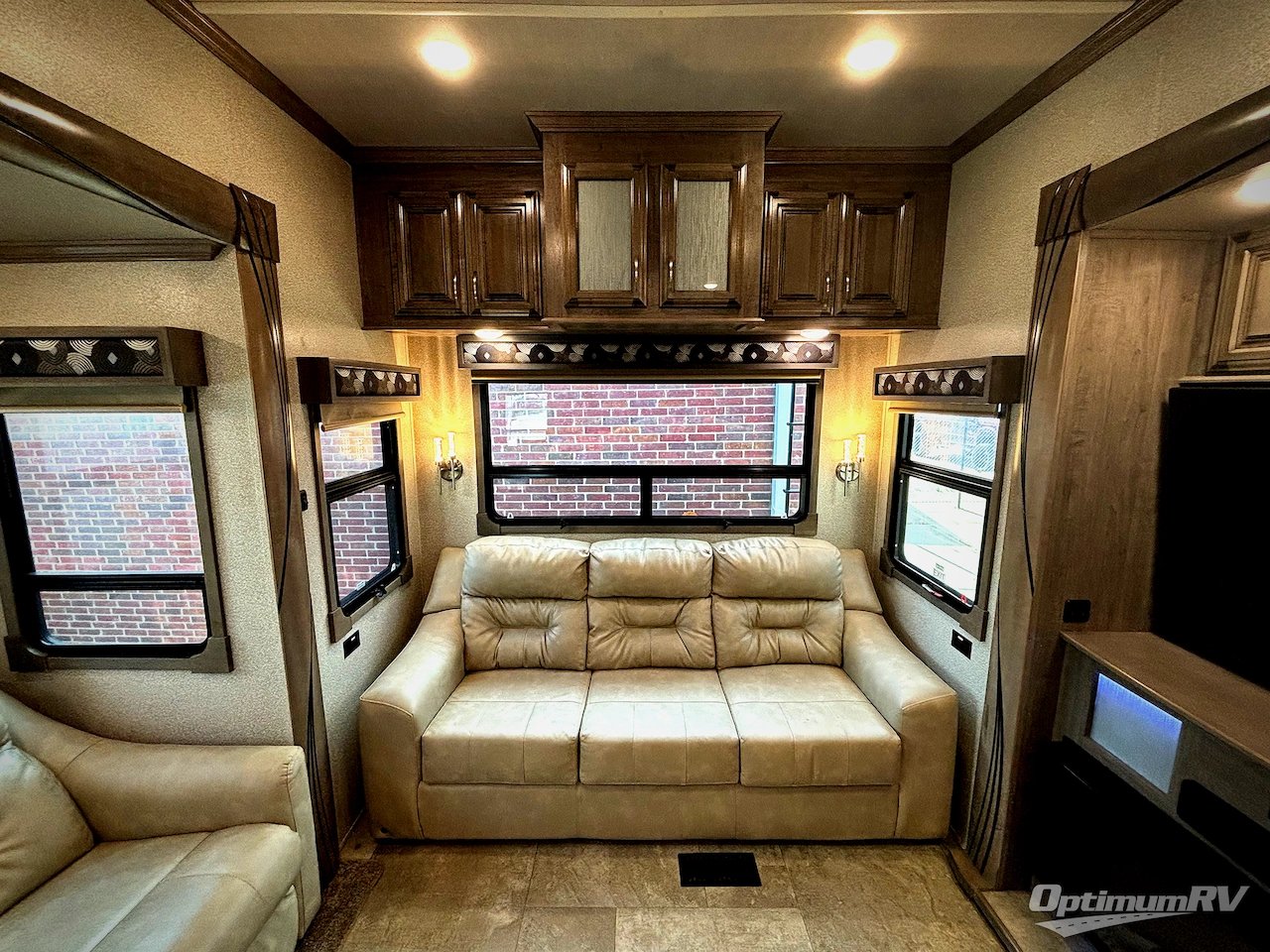 2020 Forest River Cedar Creek Champagne Edition 38EL Photo 6