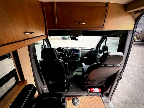 2016 Coachmen Galleria 24TT RV Photo 2