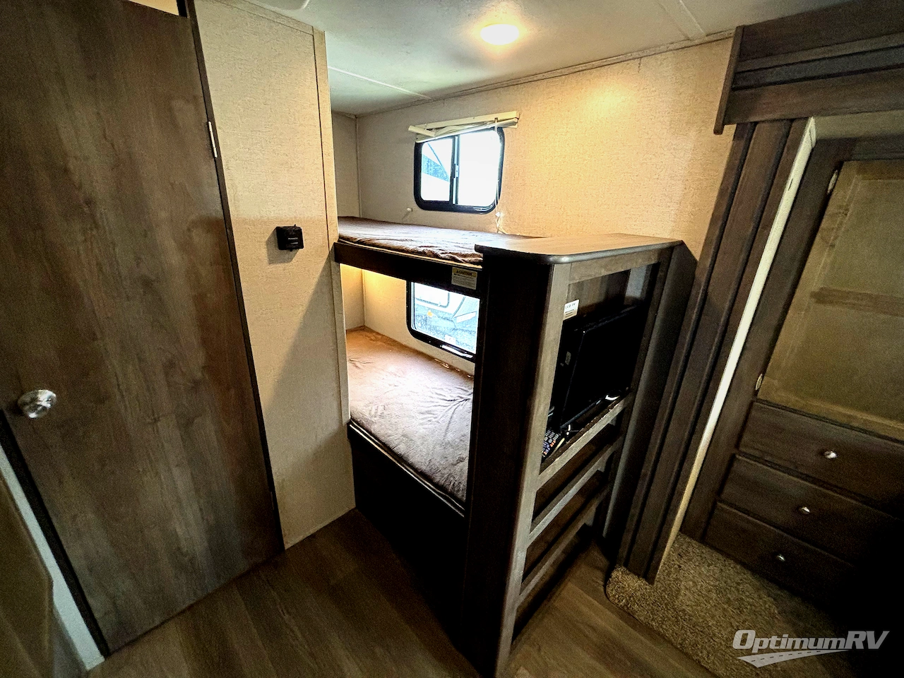 2018 Dutchmen Coleman Light LX 2155BH Photo 8