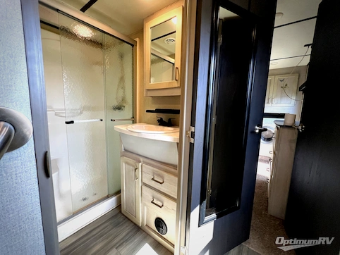 2021 Keystone Sprinter Limited 3160RLS RV Photo 4