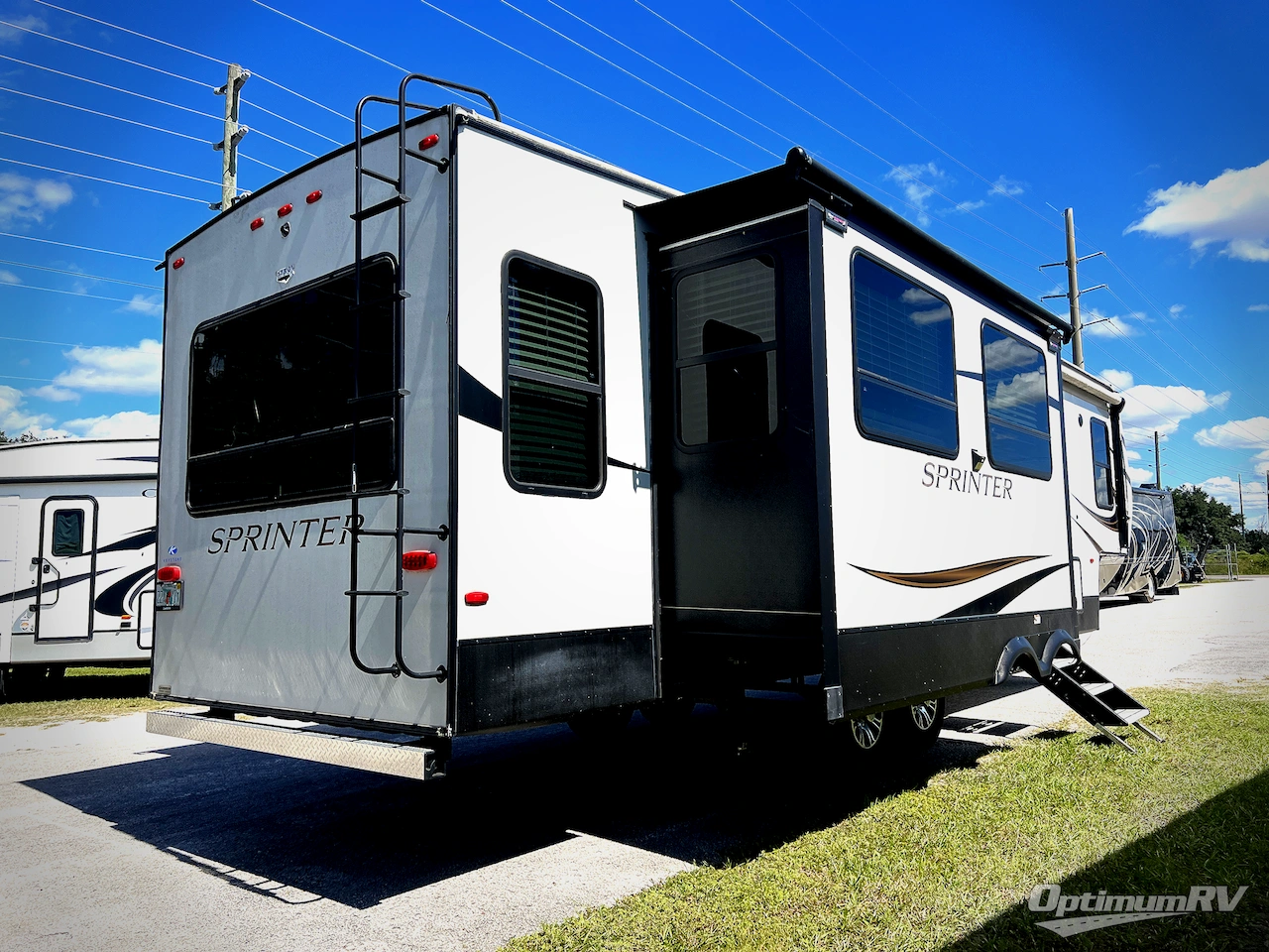 2021 Keystone Sprinter Limited 3160RLS Photo 3