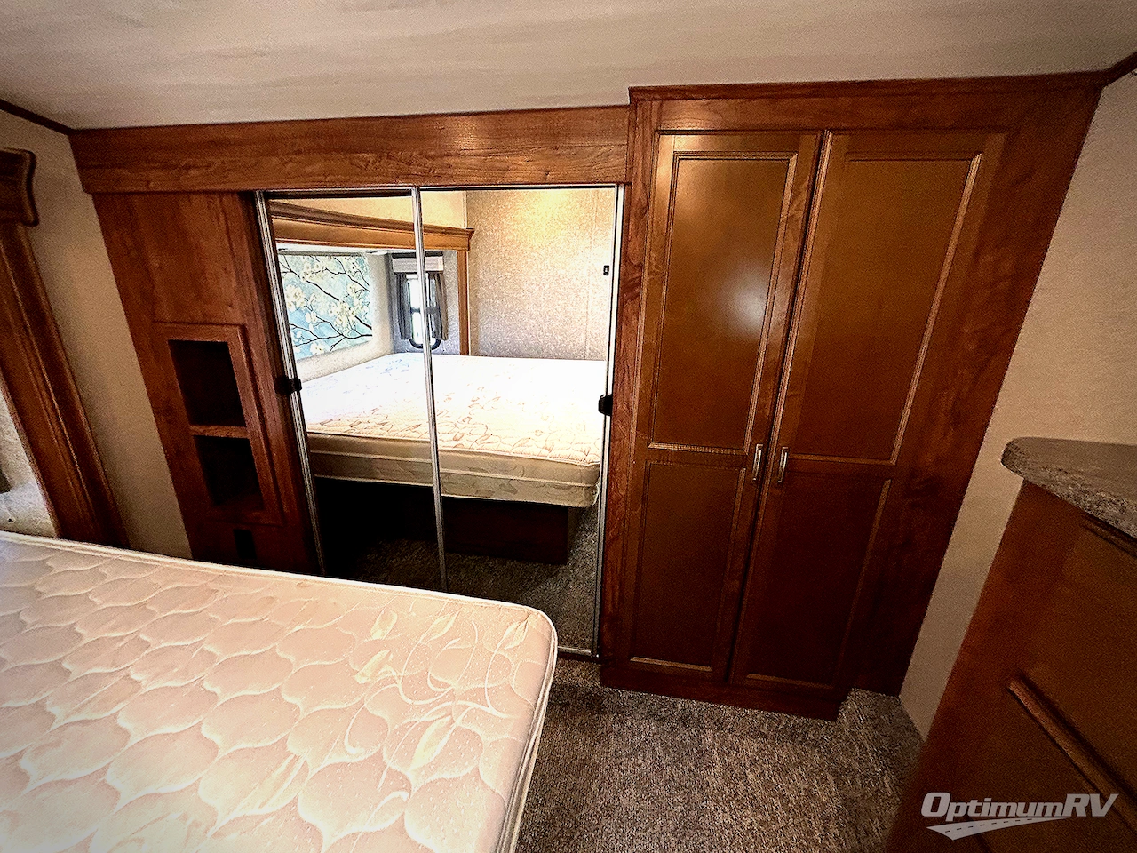 2017 Heartland Sundance 3280RES Photo 10