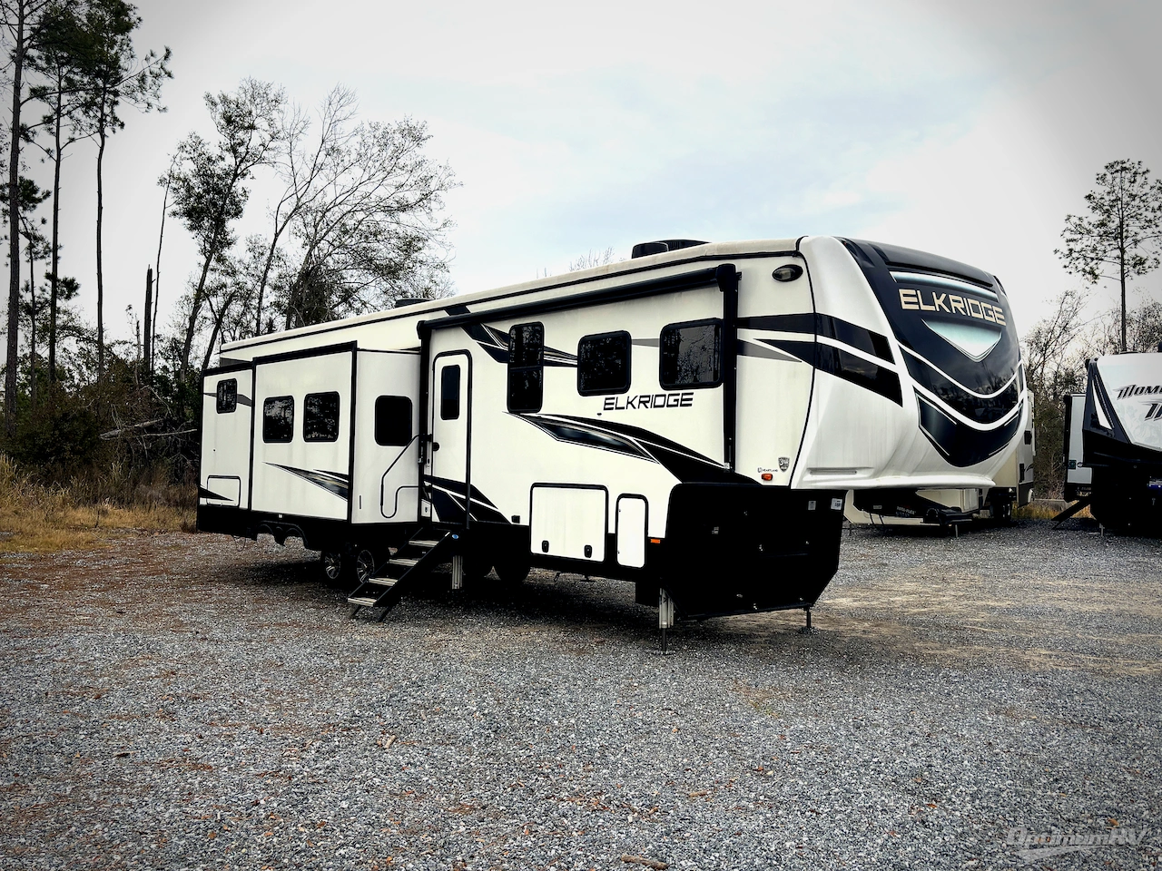 2022 Heartland ElkRidge 37DRB Photo 1