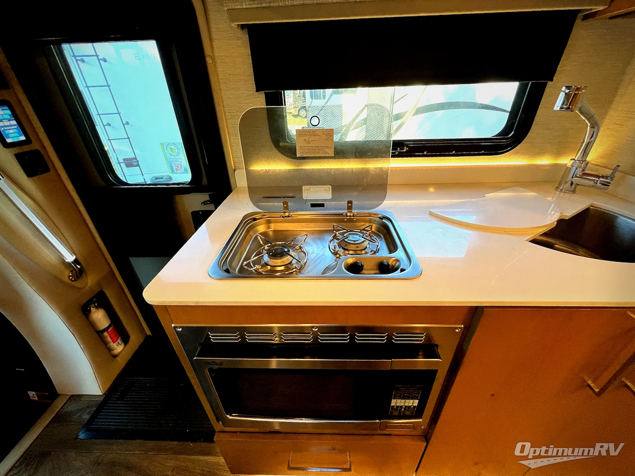 2020 Tiffin Wayfarer 25RW Photo 11