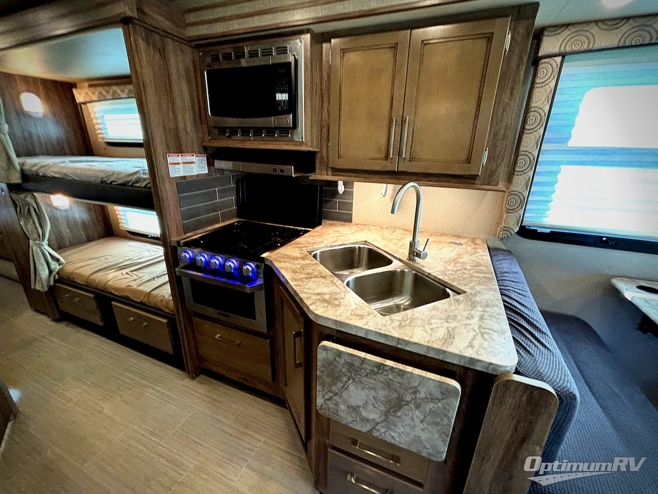 2020 Entegra Odyssey 31F Photo 16