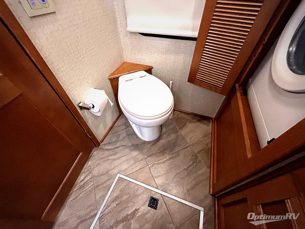 2017 Winnebago Forza 38W Photo 25