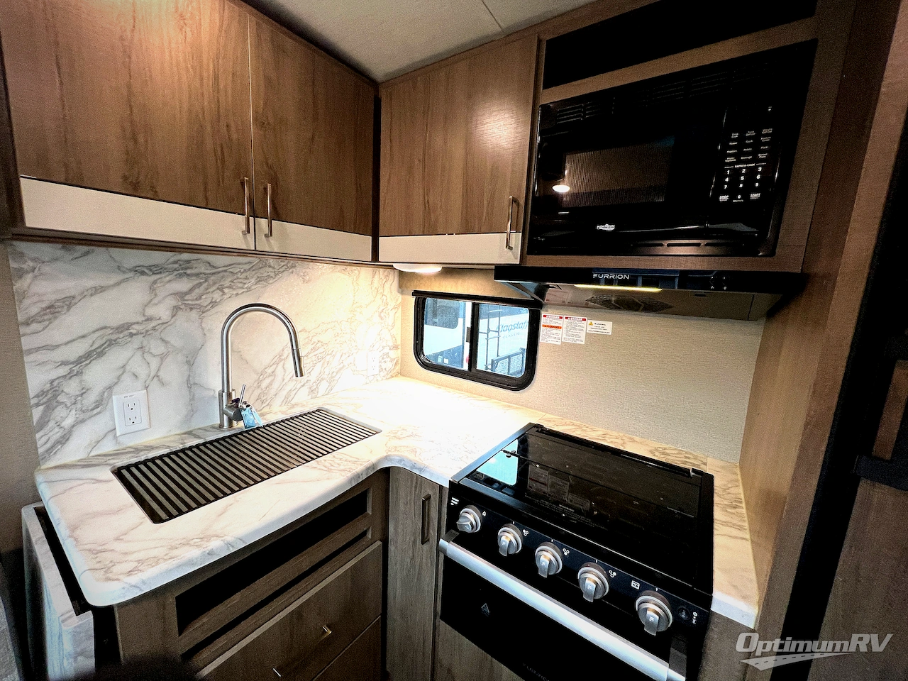 2022 Grand Design Imagine 2910BH Photo 4