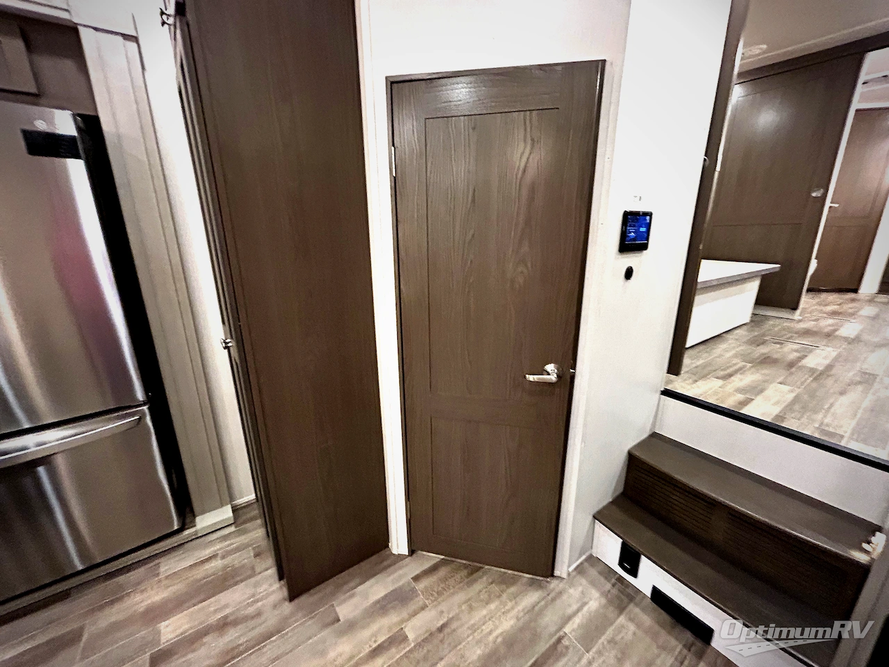 2022 Palomino Columbus 383FB Photo 17