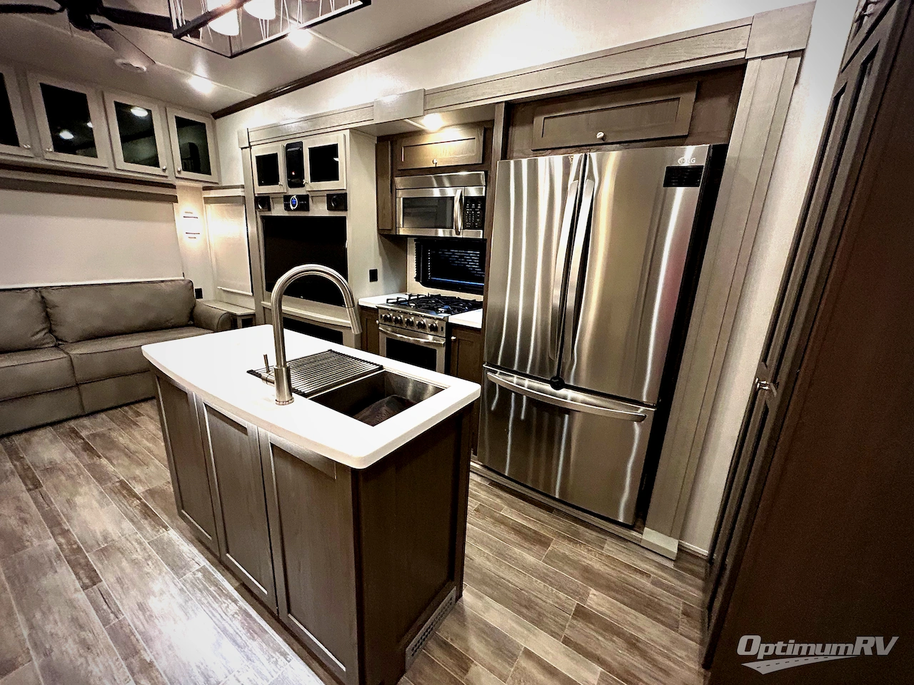 2022 Palomino Columbus 383FB Photo 19