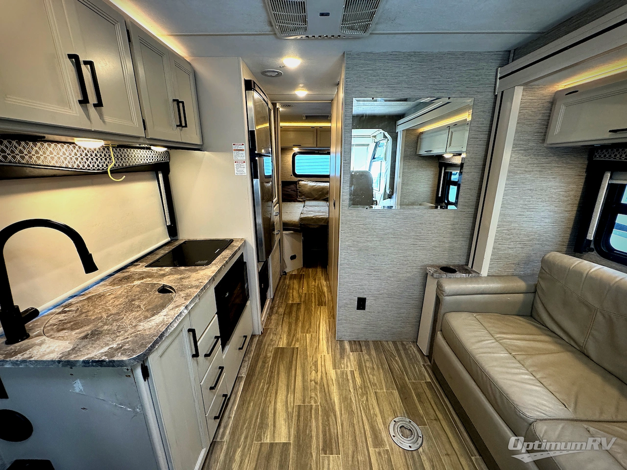 2021 Thor Axis 24.1 Photo 2