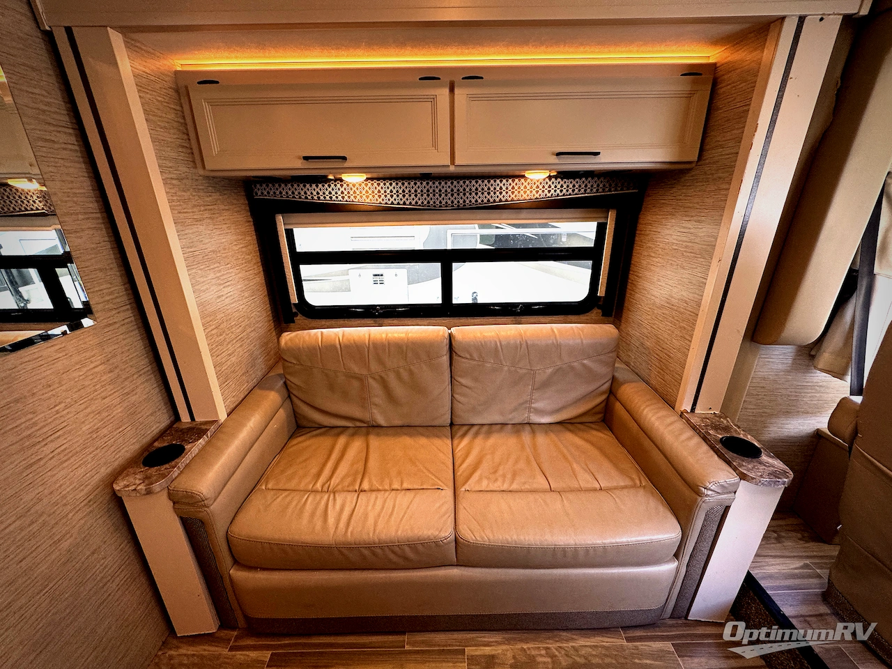 2021 Thor Axis 24.1 Photo 6