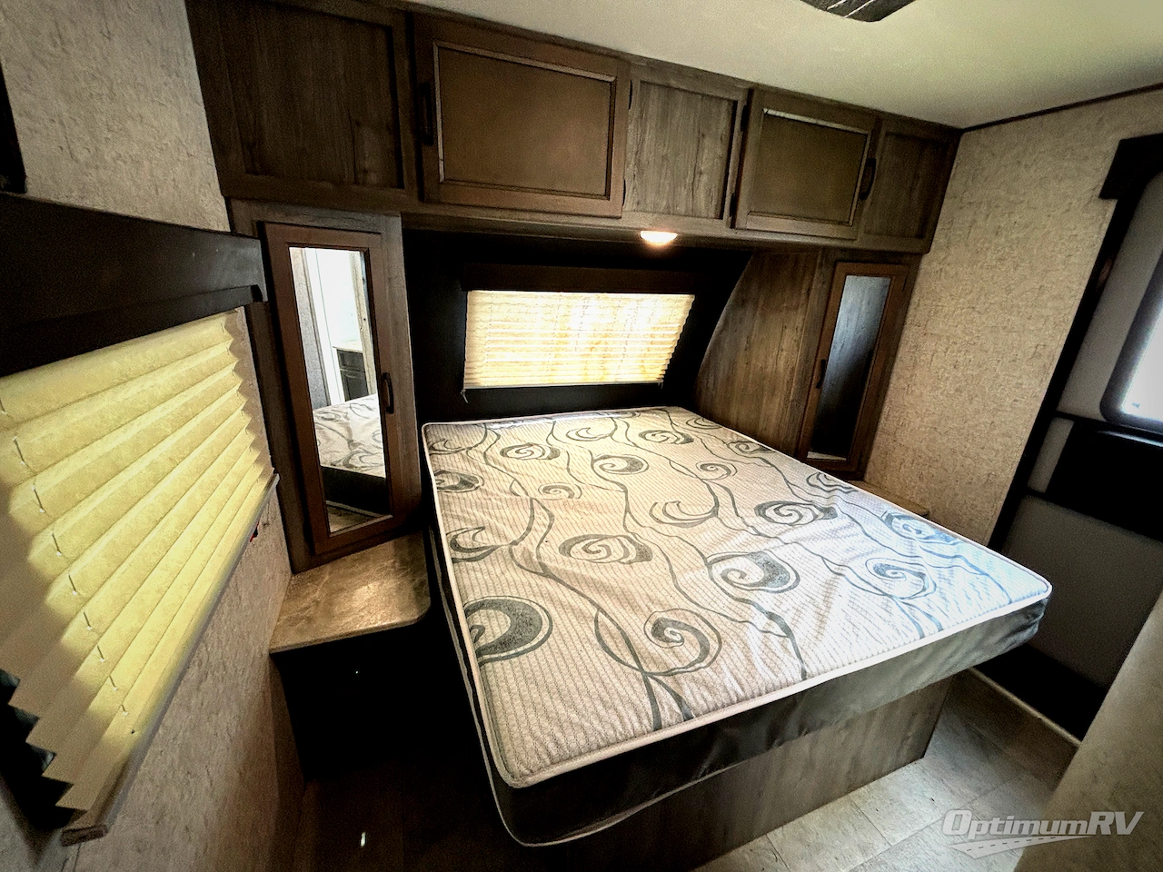 2020 Coachmen Apex Ultra-Lite 279RLSS Photo 8
