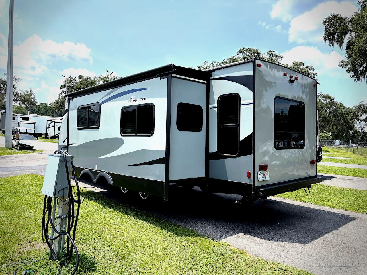2020 Coachmen Apex Ultra-Lite 279RLSS Photo 3
