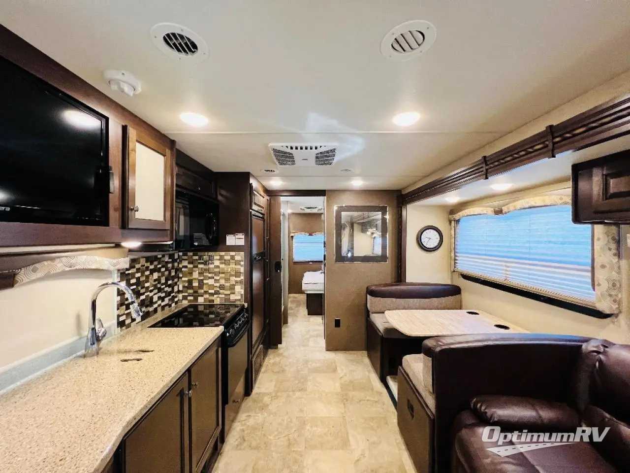 2018 Thor Windsport 31S Photo 4