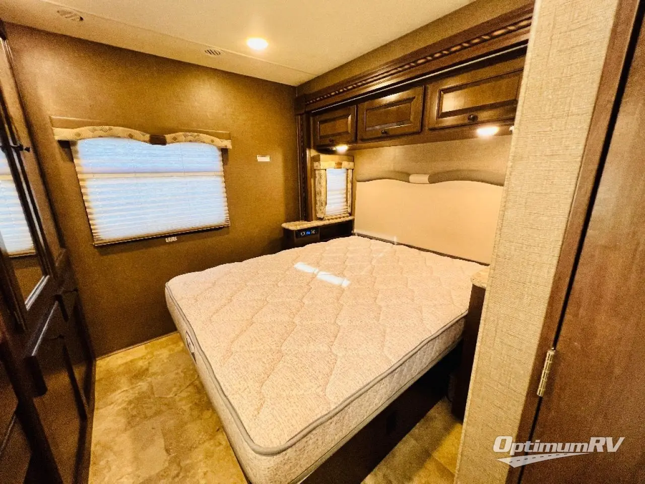 2018 Thor Windsport 31S Photo 24