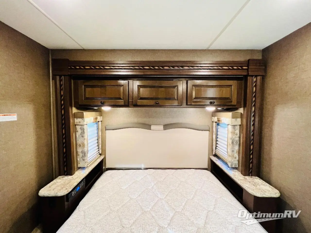 2018 Thor Windsport 31S Photo 25