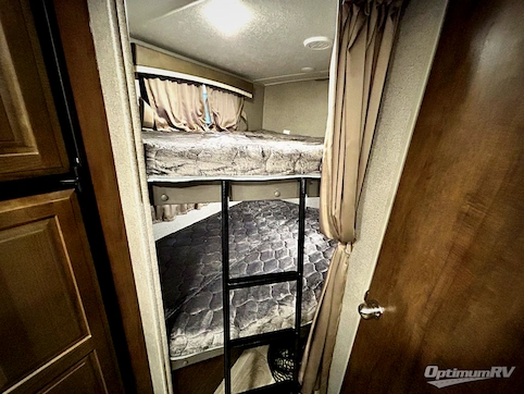 2020 Forest River Flagstaff Micro Lite 25BRDS RV Photo 3