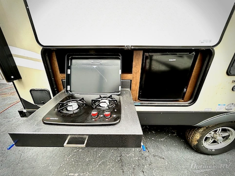 2020 Forest River Flagstaff Micro Lite 25BRDS RV Photo 4