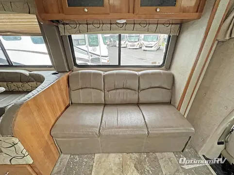 2019 Coachmen Leprechaun 319MB Ford 450 RV Photo 3