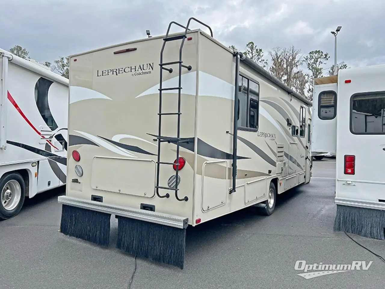 2019 Coachmen Leprechaun 319MB Ford 450 Photo 2