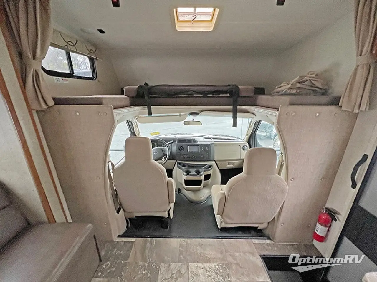 2019 Coachmen Leprechaun 319MB Ford 450 Photo 3