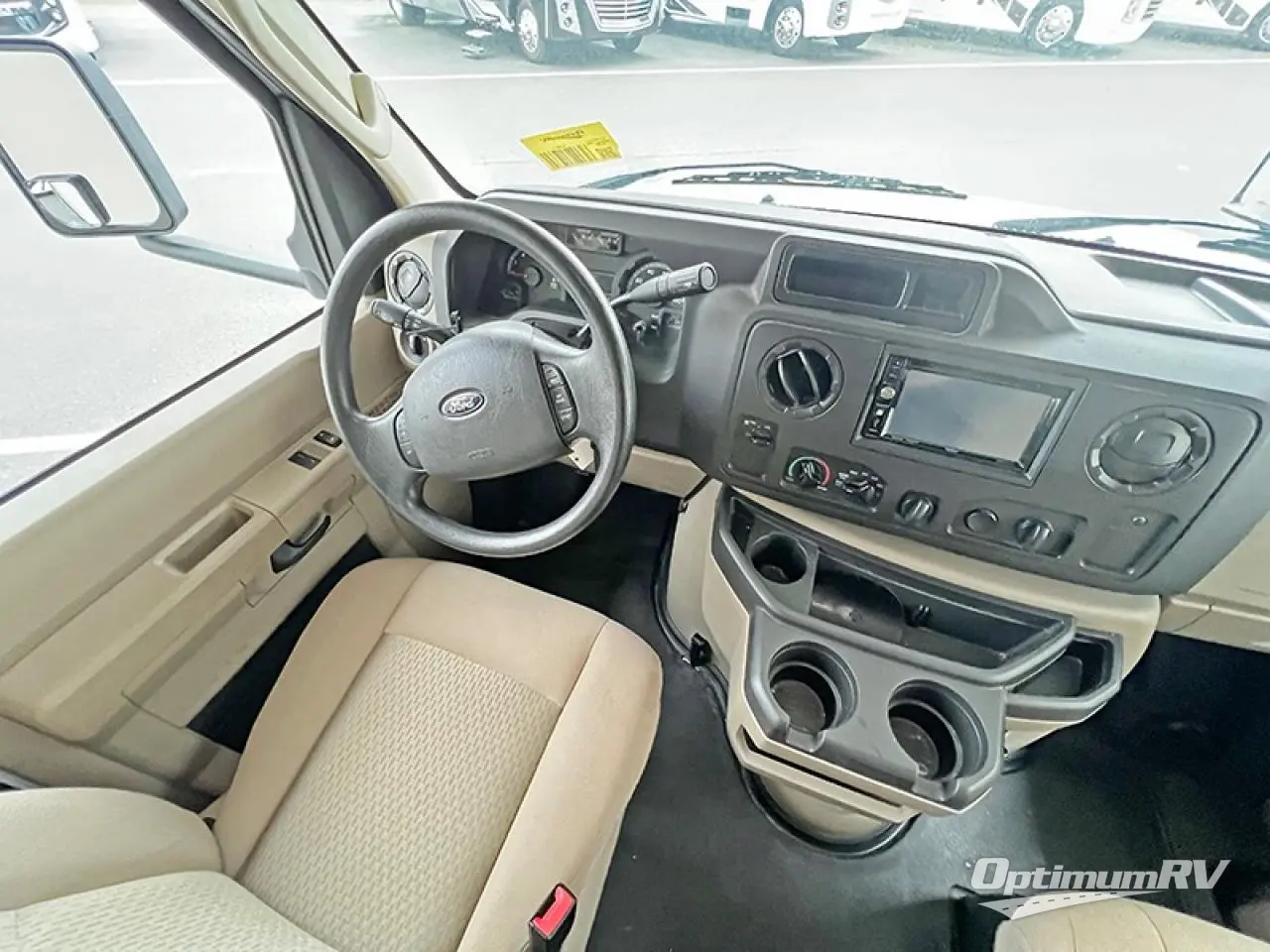 2019 Coachmen Leprechaun 319MB Ford 450 Photo 4