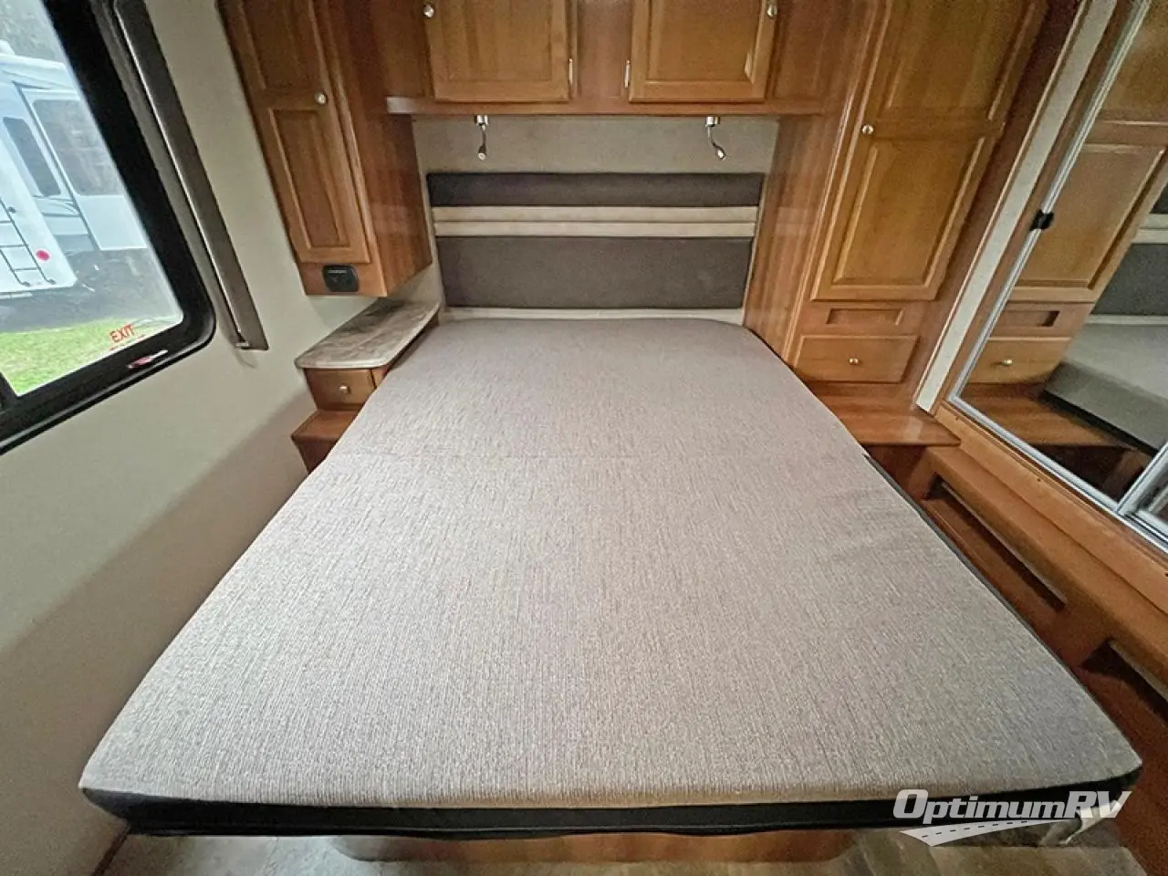 2019 Coachmen Leprechaun 319MB Ford 450 Photo 12