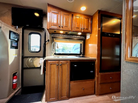 2018 Thor Synergy TT24 RV Photo 3
