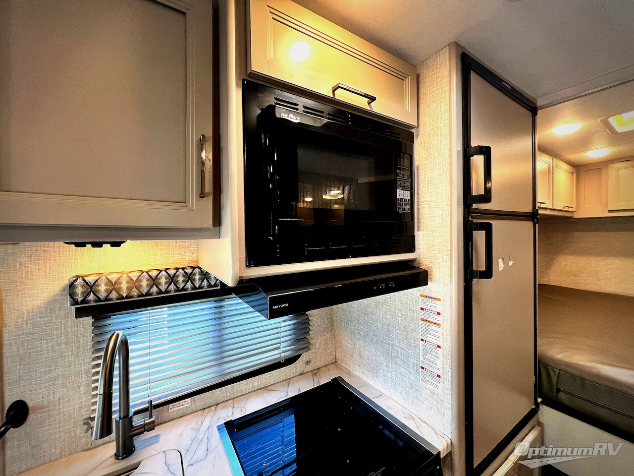 2024 Thor Four Winds 22E Photo 11