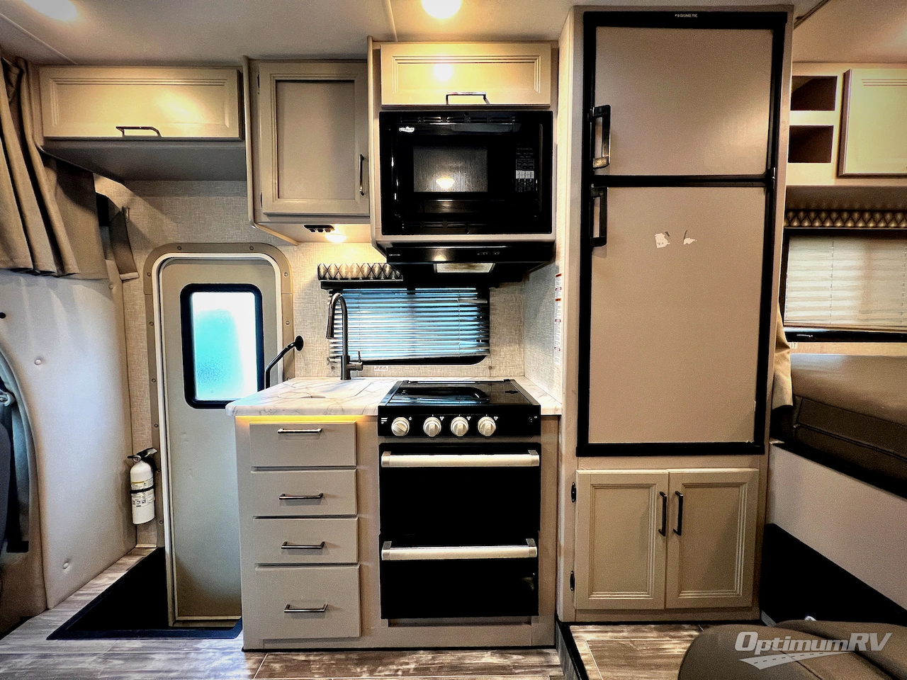 2024 Thor Four Winds 22E Photo 18