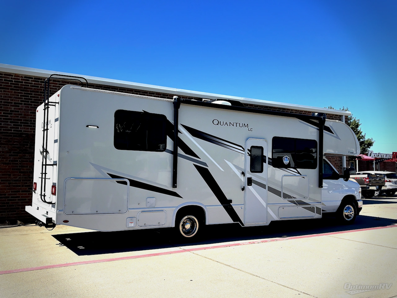 2024 Thor Quantum LC LC28 Photo 2