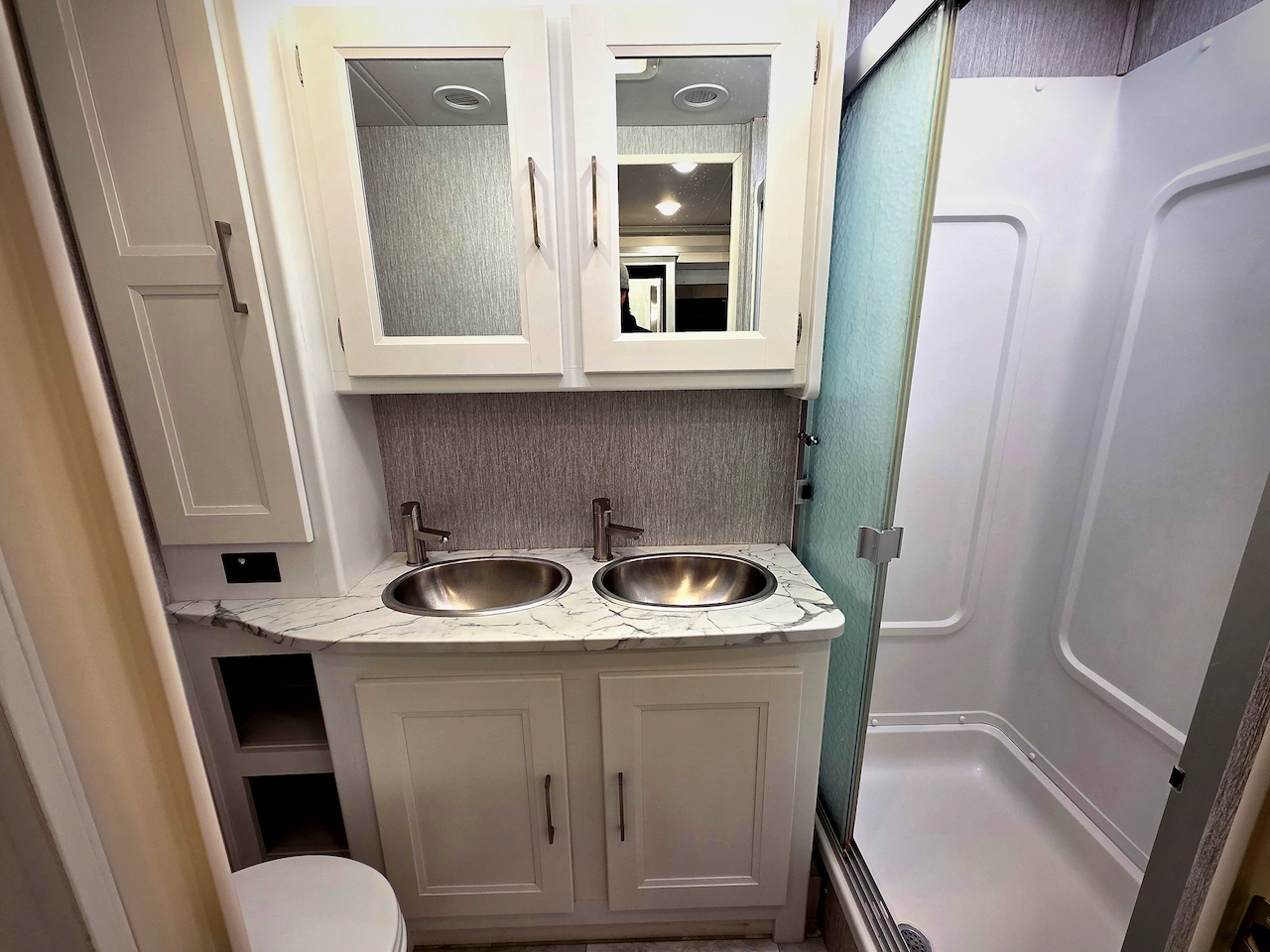 2021 Coachmen Sportscoach SRS 354QS Photo 14
