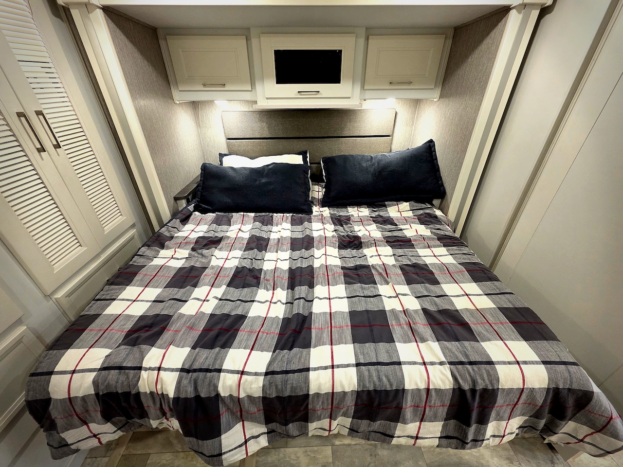 2021 Coachmen Sportscoach SRS 354QS Photo 17
