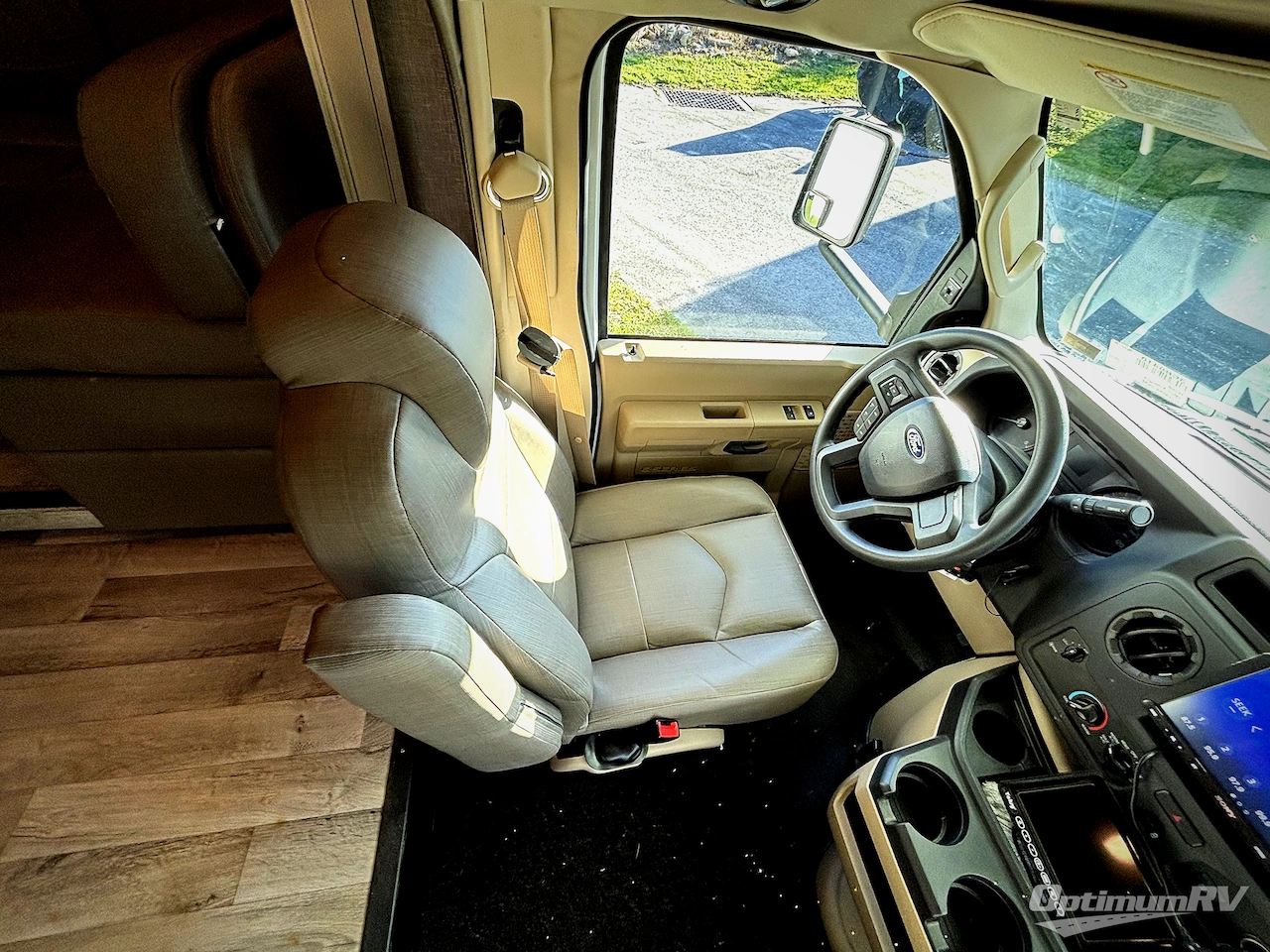 2022 Entegra Odyssey 26M Photo 6
