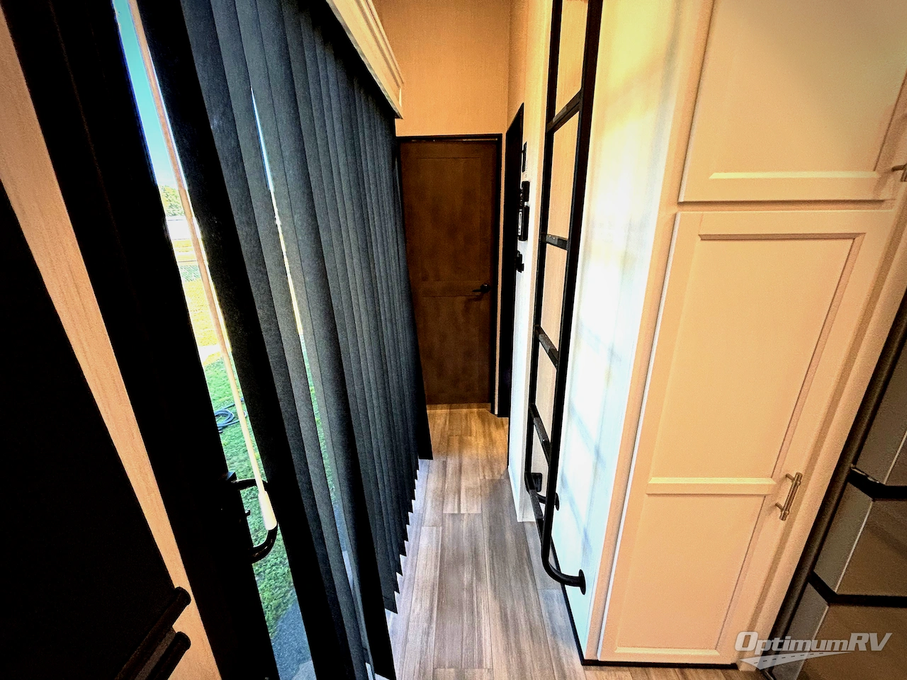 2024 Forest River Cedar Creek Cottage 40CFD Photo 11