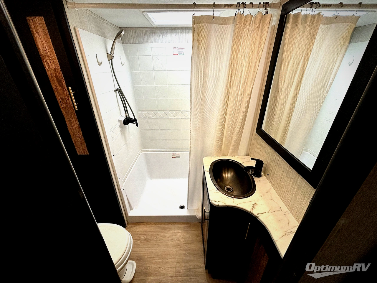 2021 Forest River Wildcat 336RLS Photo 10