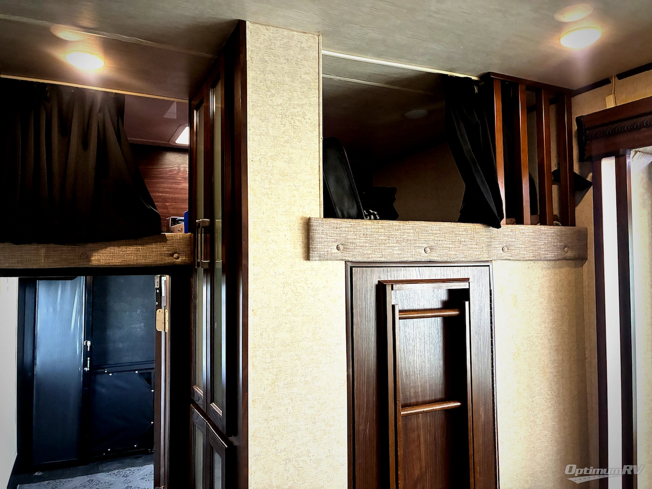 2017 Heartland Cyclone 4250 Photo 13