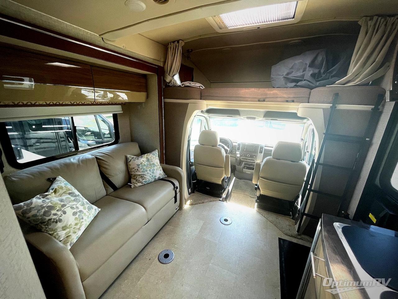 2016 Winnebago View 24V Photo 4