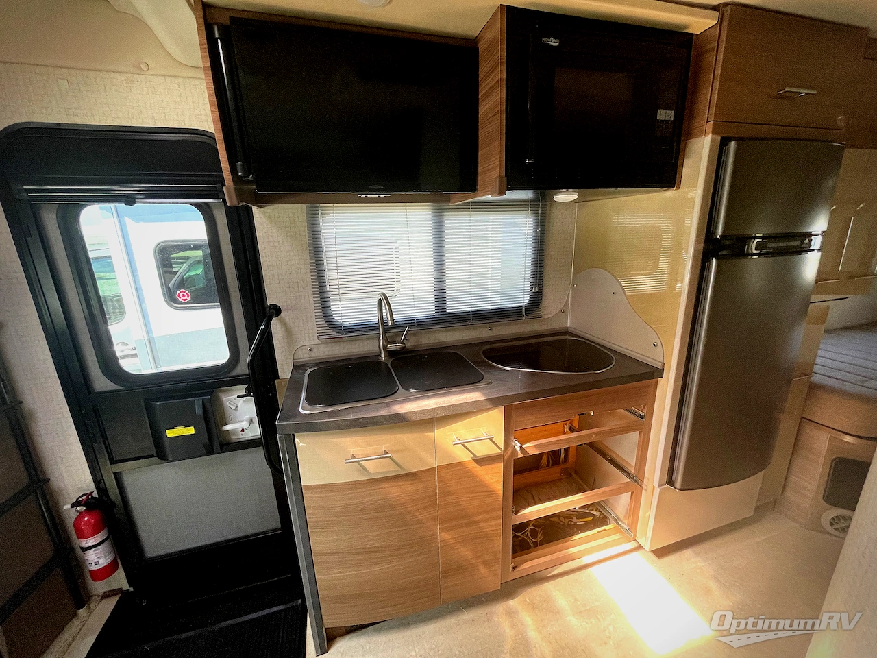 2016 Winnebago View 24V Photo 6
